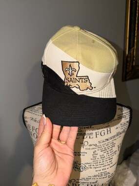Vintage 90s New Orleans Saints Apex One NFL Pro Line Snapback Hat